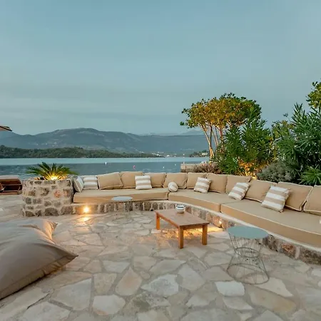 Beachfront 'thetwo' Willa Podgorica
