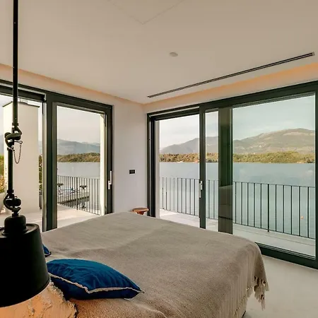 Beachfront 'thetwo' Подгорица