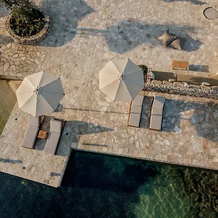 Beachfront 'thetwo' Вилла